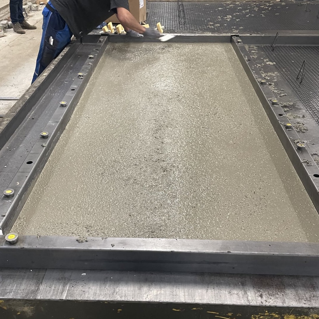 Einbringung & Verdichtung Carbonbetonmatrix